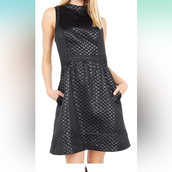 Lilly Pulitzer Dresses & Skirts - Lilly Pulitzer Zaria Dress- onyx polka dots jacquard, metallic. Size 6